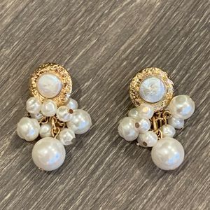 god earrings with pearls never worn